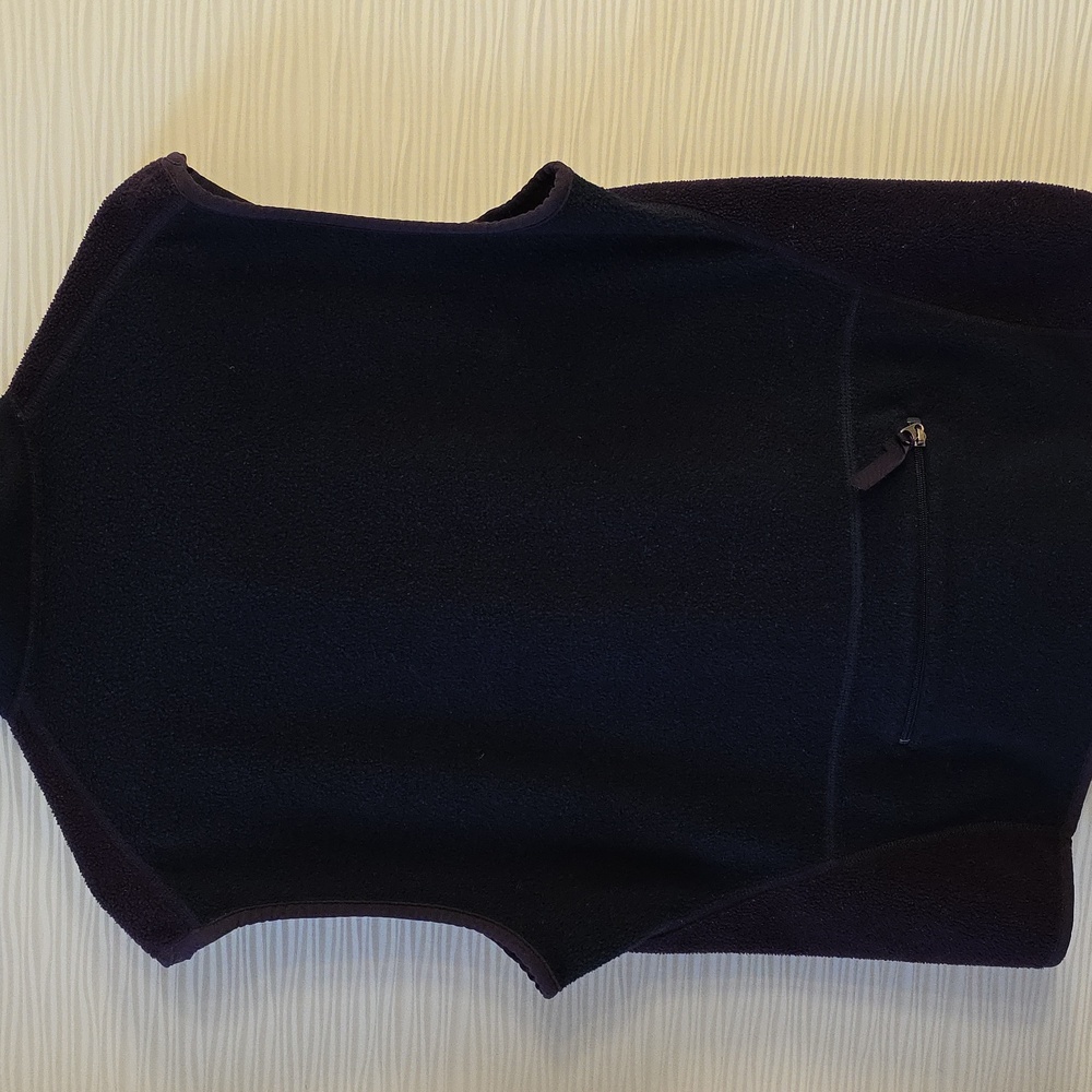 Patagonia Vintage Men's Purple Fleece Vest - Picture 4 of 13